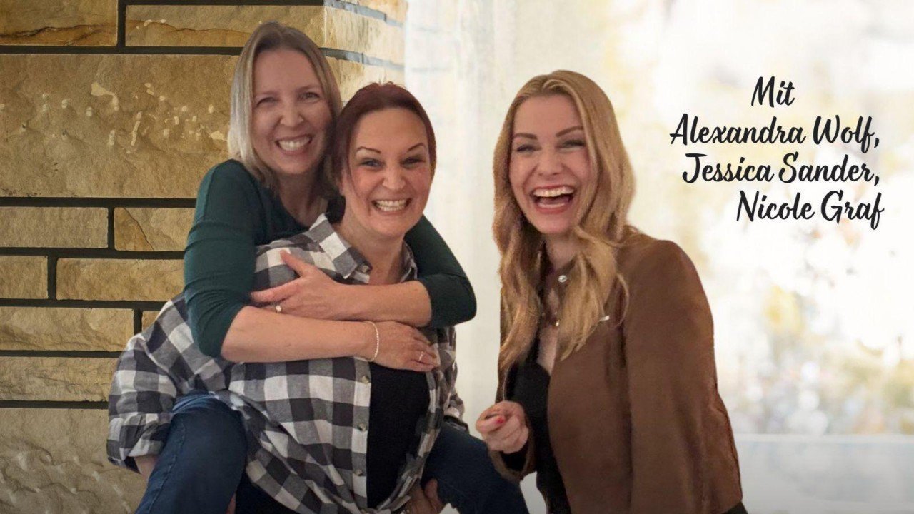 Foto Auf diese Podcast-Folge für Unternehmerinnen aus Baden-Baden und der Region habe ich mich ganz besonders gefreut.<br><br>Ich wollte Nicole Graf schon lange bei uns im Podcast haben – nicht nur, weil ich sie als Mensch sehr schätze, sondern auch, weil sie eine starke Frau im Business in Baden-Baden ist, die ihren eigenen Weg geht. Klar, direkt, mit Haltung – und ohne sich kleiner zu machen, als sie ist.<br><br>Nicole ist Antiquitätenhändlerin und Expertin für Haushaltsauflösungen in Baden-Baden und Umgebung. Ich selbst arbeite als Immobilienmaklerin in Baden-Baden. Zwei unterschiedliche Branchen – und doch verbindet uns mehr, als man denkt. Denn wir begleiten Menschen oft genau dann, wenn Veränderung ansteht: Ich kümmere mich um die Immobilie, Nicole um das, was sich darin befindet – Gegenstände, Erinnerungen und oft ganze Lebenskapitel.<br>