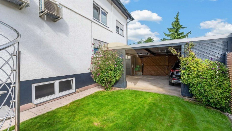 Garage mit Wallboxen Zweifamilienhaus Rastatt