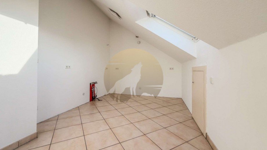 wohnung-rastatt-kueche-wolf-immobilien Dachgeschosswohnung Rastatt