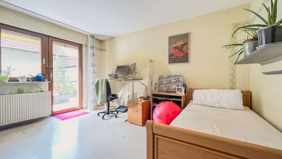 Kinderzimmer/B�ro 1.OG Mehrfamilienhaus Malsch