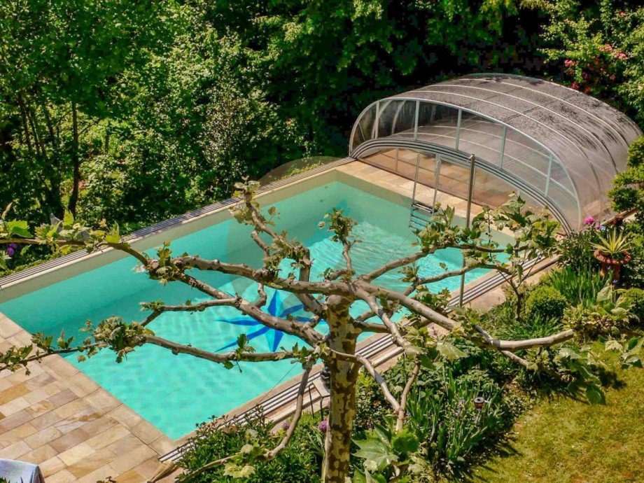 haus-villa-baden-baden-pool-wolf-immobilien Villa Baden-Baden