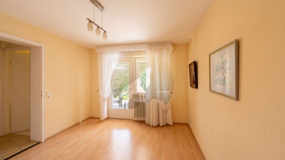 haus-baden-baden-haueneberstein-schlafzimmer-eg-wolf-immobilien Mehrfamilienhaus Baden-Baden