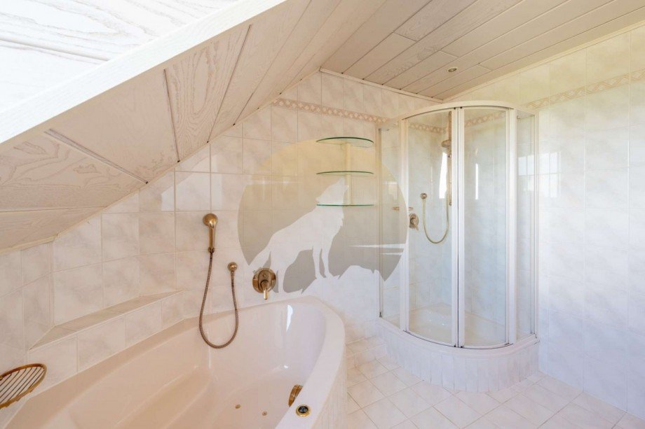 haus-gaggenau-winkel-badezimmer-wolf-immobilien Doppelhaush�lfte Gaggenau