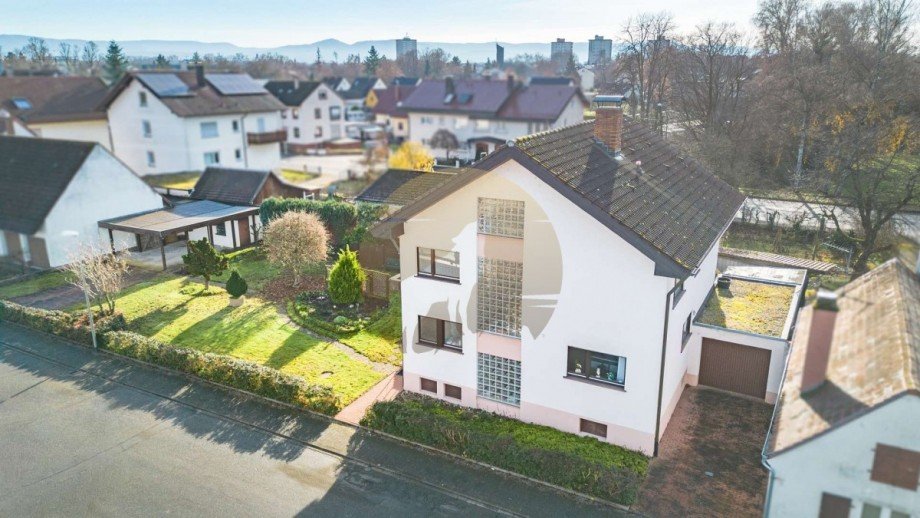 haus-rastatt-aussenansicht-wolf-immobilien Einfamilienhaus Rastatt