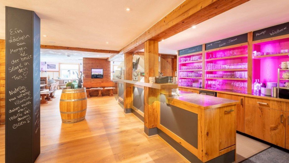 hotel-restaurant-schwarzwald-theke-wolf-immobilien Gastgewerbe Ottenh�fen im Schwarzwald