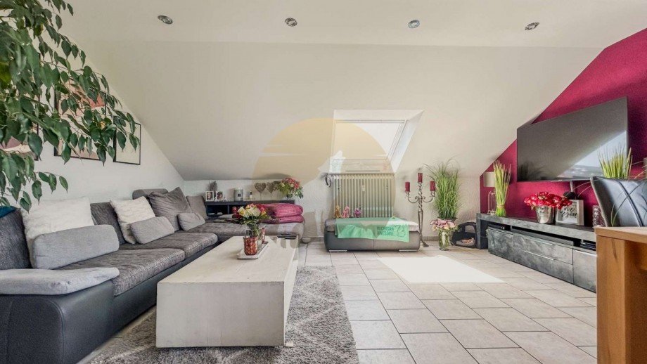 wohnung-rastatt-rheinmuenster-wohnzimmer-wolf-immobilien Dachgeschosswohnung Rheinm�nster