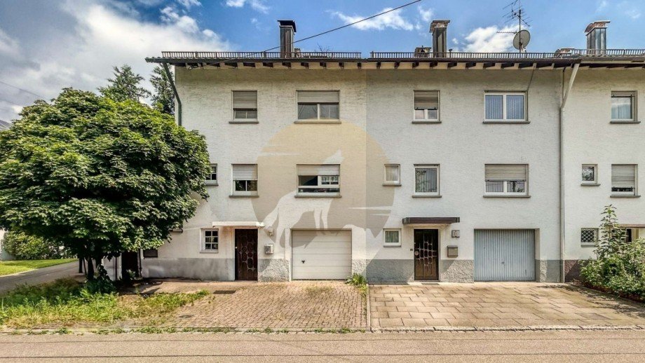 haus-buehl-aussenansicht-wolf-immobilien Reihenendhaus B�hl