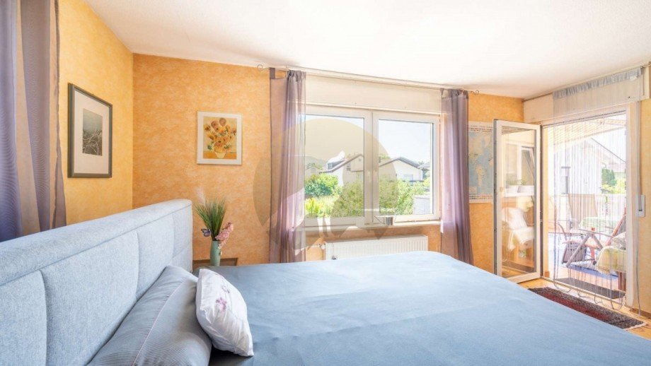 haus-baden-baden-haueneberstein-schlafzimmer-og-wolf-immobilien Mehrfamilienhaus Baden-Baden