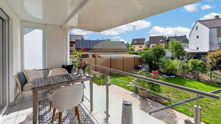 Terrasse Erdgeschoss Zweifamilienhaus Rastatt