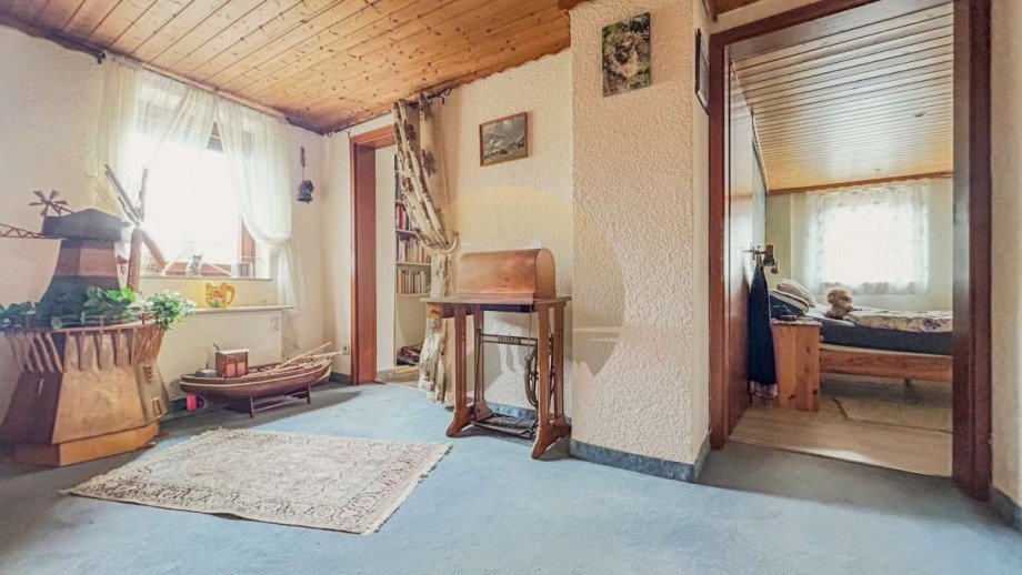 Flur OG Doppelhaush�lfte Gernsbach