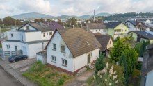 haus-gaggenau-ottenau-aussenansicht-wolf-immobilien Neuanfang in Gaggenau-Ottenau - Grundst�ck mit Bestand f�r Ihre Wohnidee
