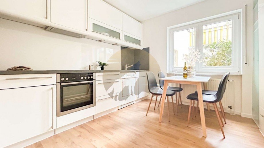wohnung-baden-baden-kueche-wolf-immobilien Etagenwohnung Baden-Baden