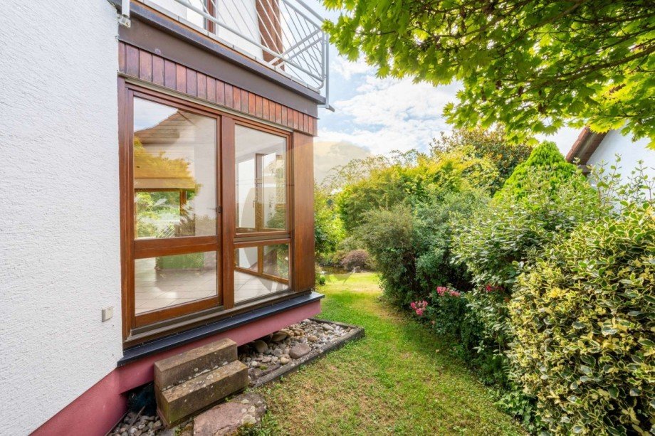 haus-gaggenau-winkel-erker-wolf-immobilien Doppelhaush�lfte Gaggenau