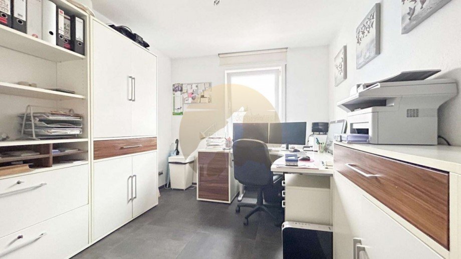 Home-Office oder Kinderzimmer Etagenwohnung Karlsruhe