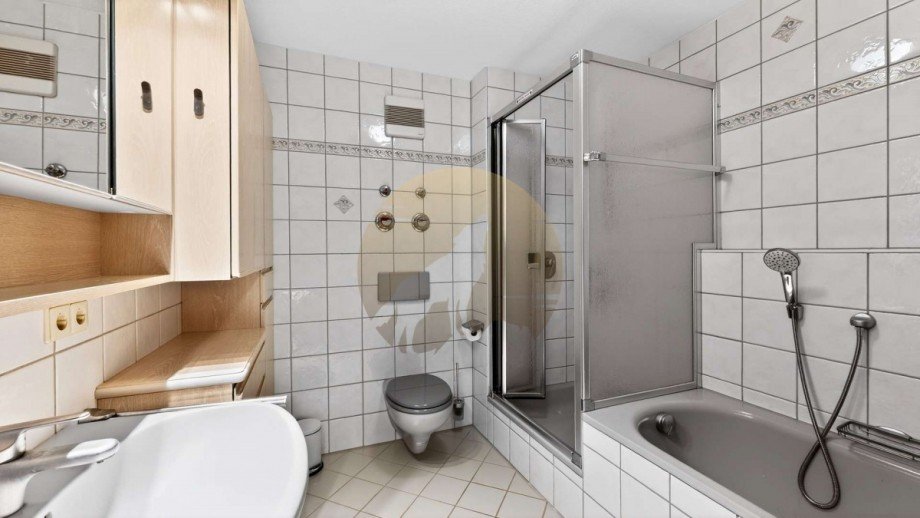 wohnung-offenburg-badezimmer-wolf-immobilien Etagenwohnung Offenburg