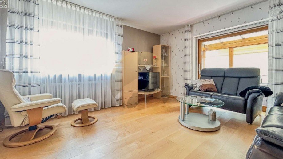 Wohnzimmer 1.OG Mehrfamilienhaus Malsch