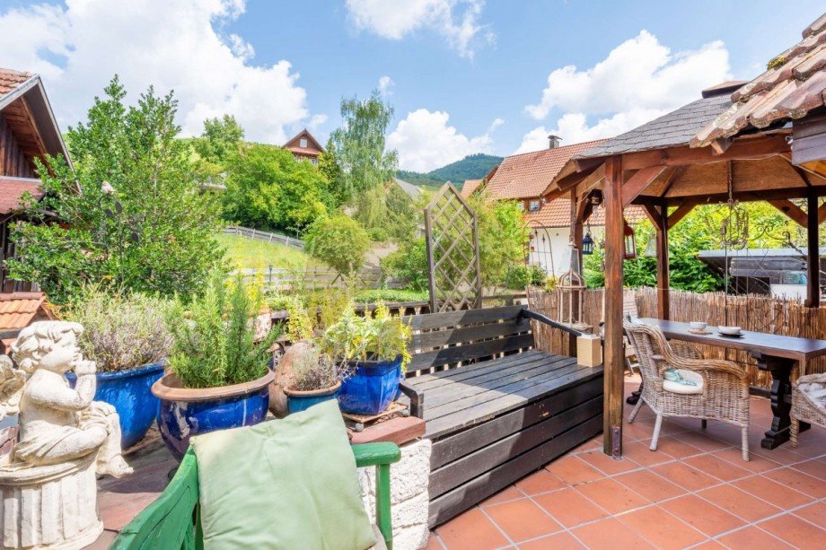 haus-restaurant-sasbachwalden-terrasse-wolf-immobilien Gastgewerbe Sasbachwalden