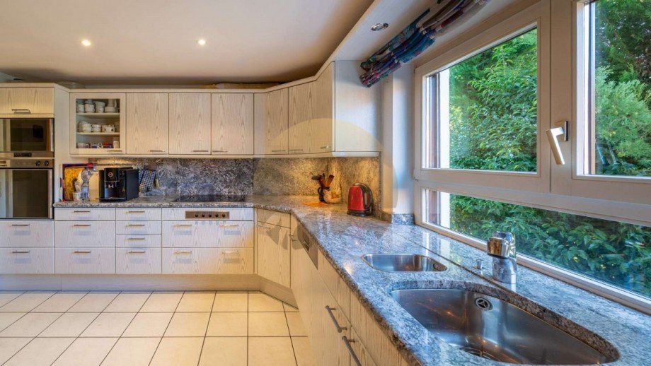 haus-baden-baden-steinbach-kueche-wolf-immobilien Einfamilienhaus Baden-Baden