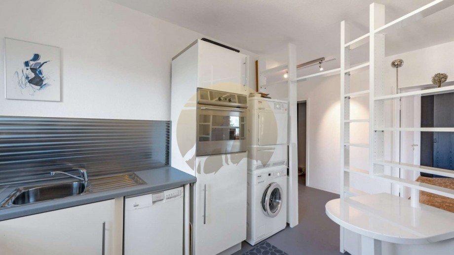 wohnung-baden-baden-einbaukueche-wolf-immobilien Etagenwohnung Baden-Baden