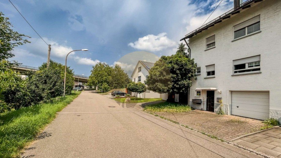 haus-buehl-aussenansicht-wolf-immobilien Reihenendhaus B�hl