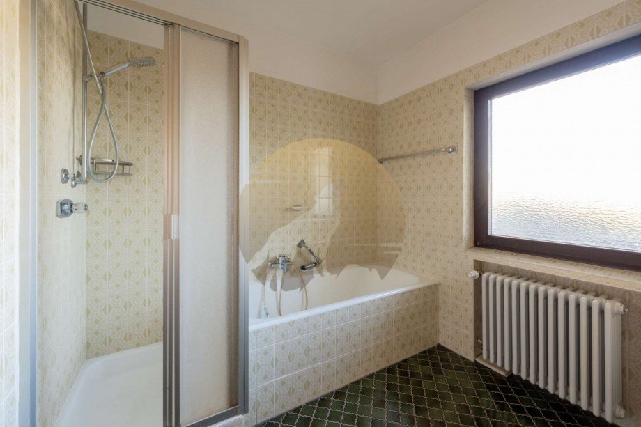 haus-kuppenheim-badezimmer-eg-wolf-immobilien Zweifamilienhaus Kuppenheim