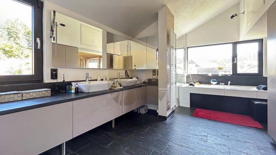 Masterbad DG Zweifamilienhaus Ettenheim