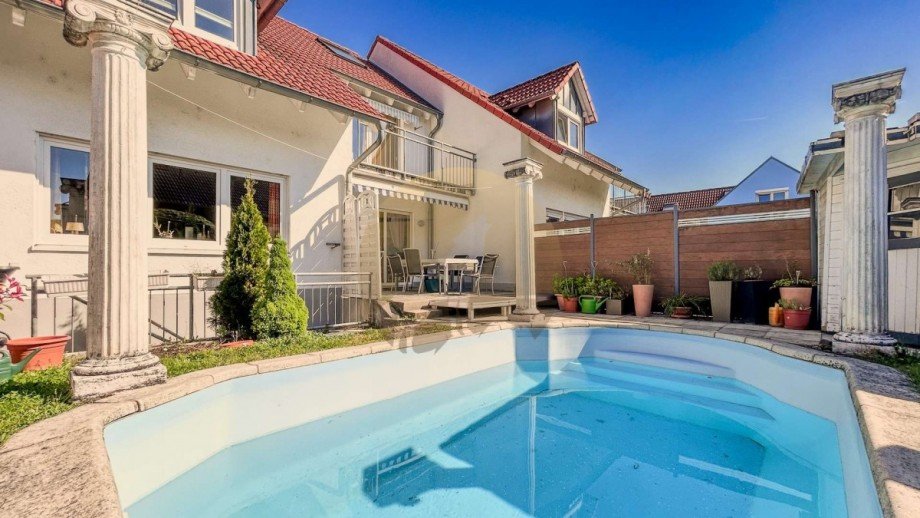 haus-rastatt-huegelsheim-pool-wolf-immobilien Reihenmittelhaus H�gelsheim