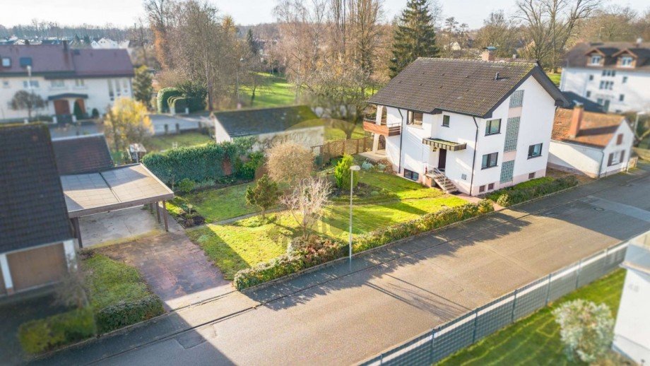 haus-rastatt-drohnenaufnahme-wolf-immobilien Einfamilienhaus Rastatt