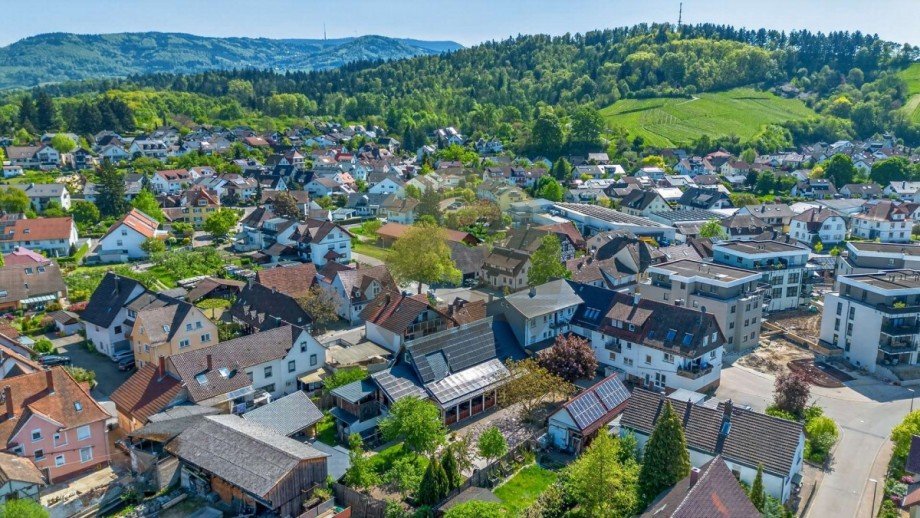 immobilien-investment-oberachern-drohnenaufnahme-wolf-immobilien Renditeobjekt Achern
