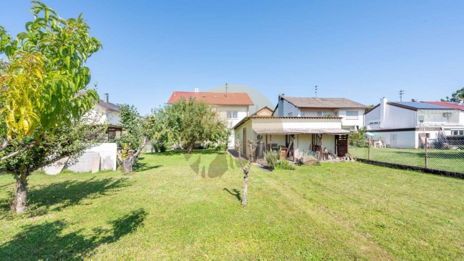 haus-baden-baden-haueneberstein-garten-wolf-immobilien Mehrfamilienhaus Baden-Baden