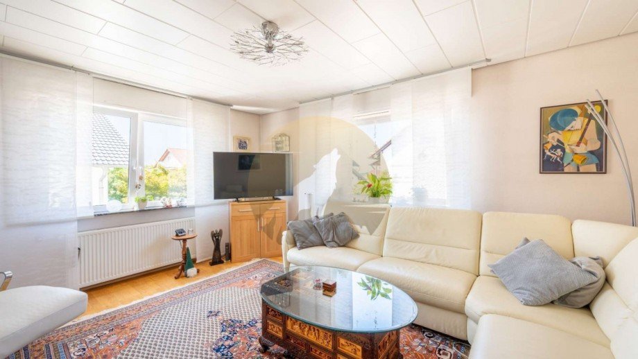 haus-baden-baden-haueneberstein-wohnzimmer-og-wolf-immobilien Mehrfamilienhaus Baden-Baden