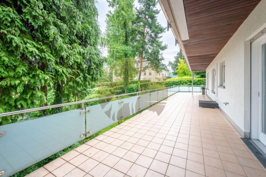wohnung-baden-baden-terrasse-wolf-immobilien Terrassenwohnung Baden-Baden