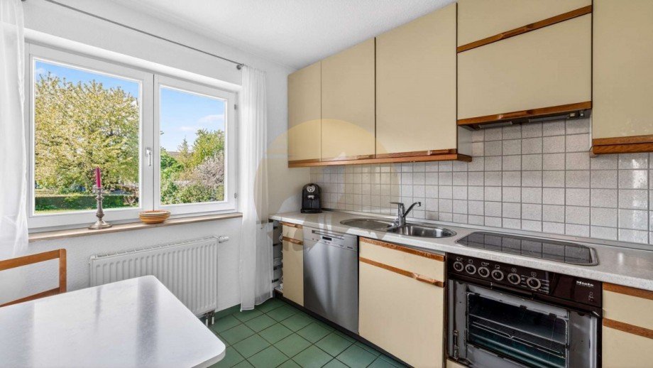 wohnung-offenburg-kueche-wolf-immobilien Etagenwohnung Offenburg