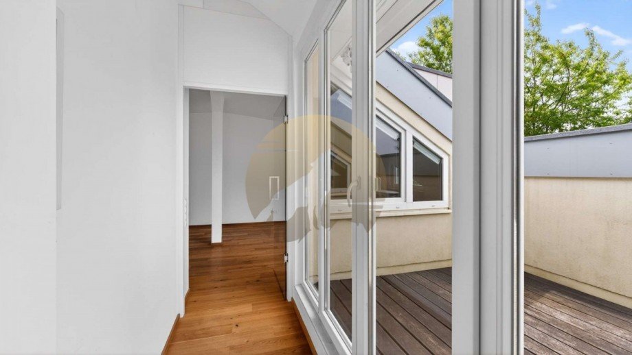 wohnung-baden-baden-terrasse-wolf-immobilien Dachgeschosswohnung Baden-Baden