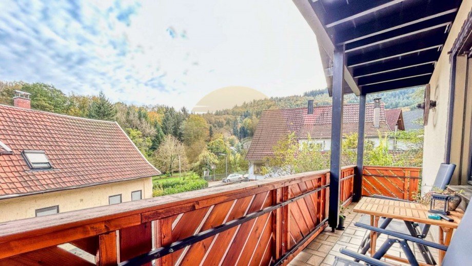 haus-gernsbach-staufenberg-balkon-wolf-immobilien Einfamilienhaus Gernsbach