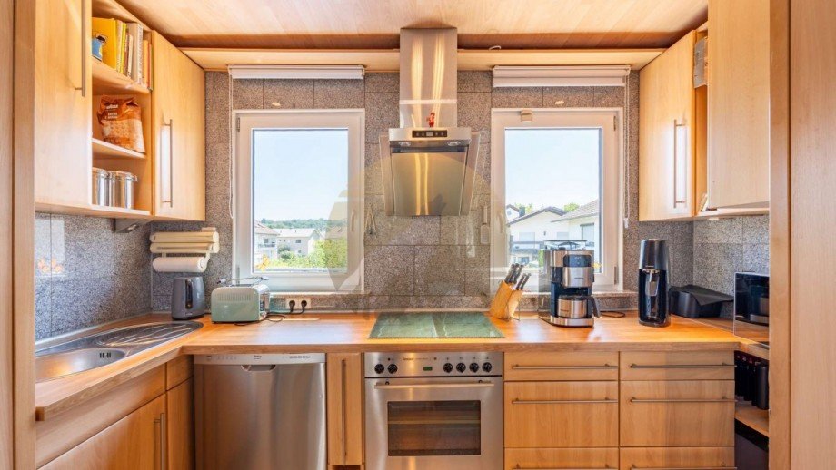 haus-baden-baden-haueneberstein-kueche-og-wolf-immobilien Mehrfamilienhaus Baden-Baden