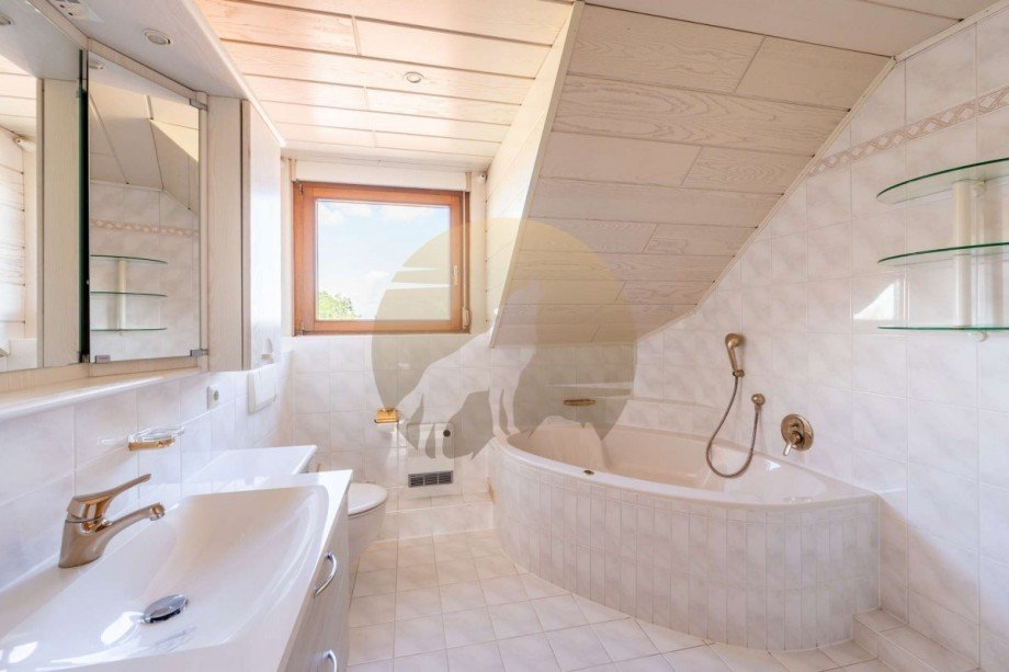 haus-gaggenau-winkel-badezimmer-wolf-immobilien Doppelhaush�lfte Gaggenau