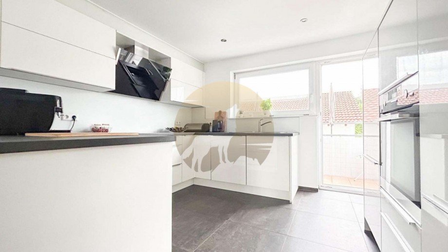 K�che mit hochwertiger Einbauk�che Etagenwohnung Karlsruhe