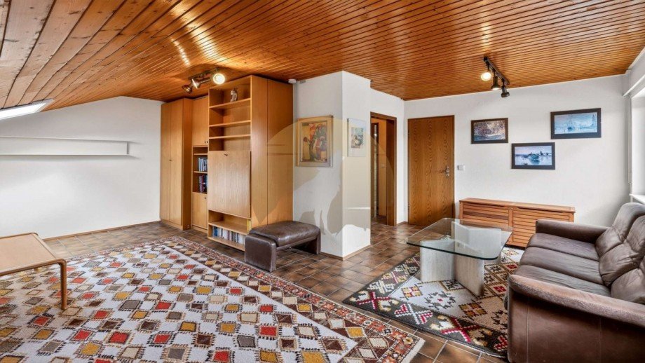 Jugendzimmer DG Doppelhaush�lfte Rastatt