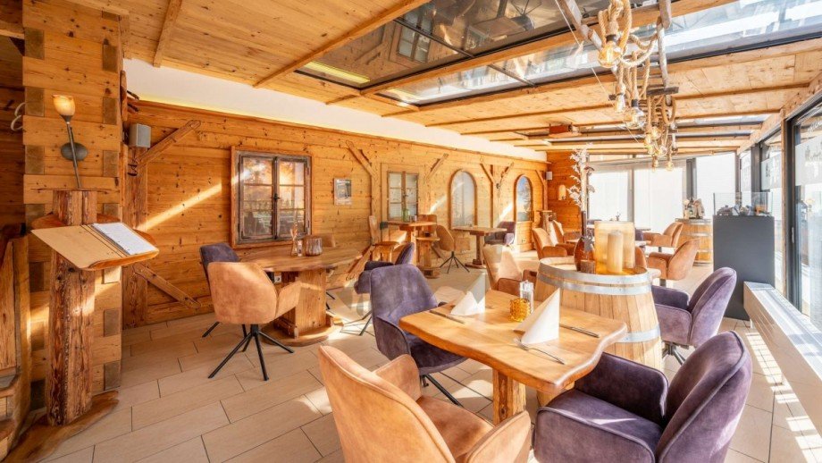 hotel-restaurant-schwarzwald-wintergarten-wolf-immobilien Gastgewerbe Ottenh�fen im Schwarzwald