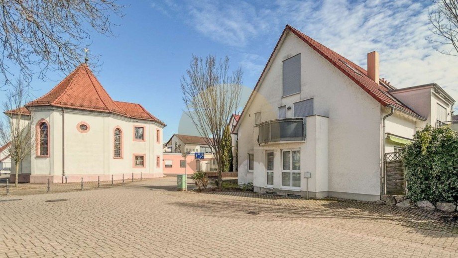 wohnung-rastatt-elchesheim-illingen-aussenansicht-wolf-immobilien Maisonettewohnung Elchesheim-Illingen