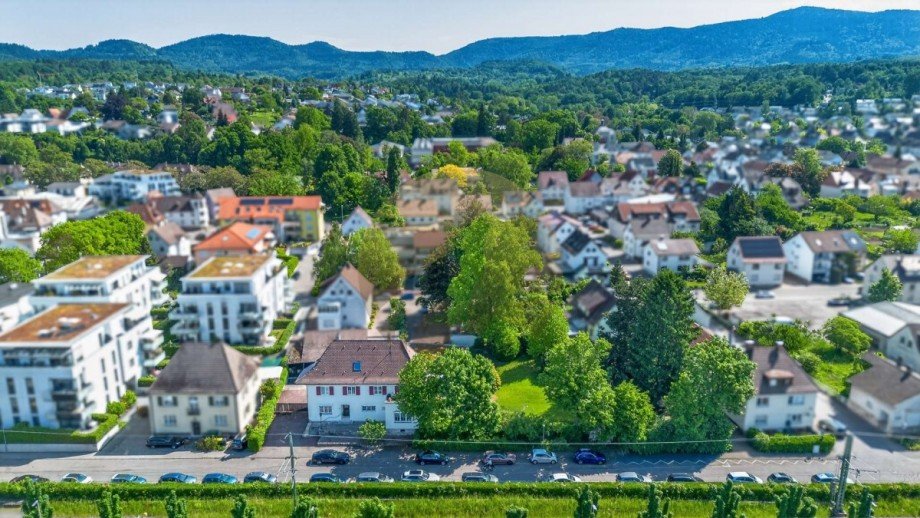 Drohnenaufnahme Mehrfamilienhaus Gaggenau
