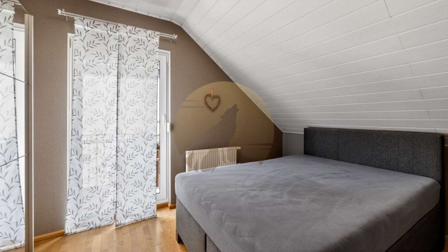 haus-gernsbach-staufenberg-schlafzimmer-1-wolf-immobilien Doppelhaush�lfte Gernsbach