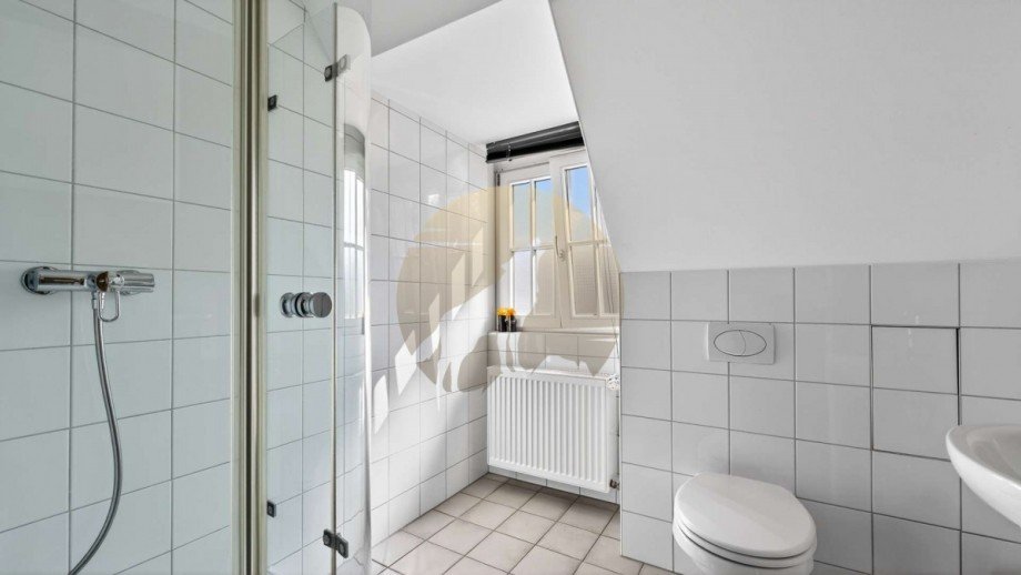 Badezimmer DG Mehrfamilienhaus Gaggenau