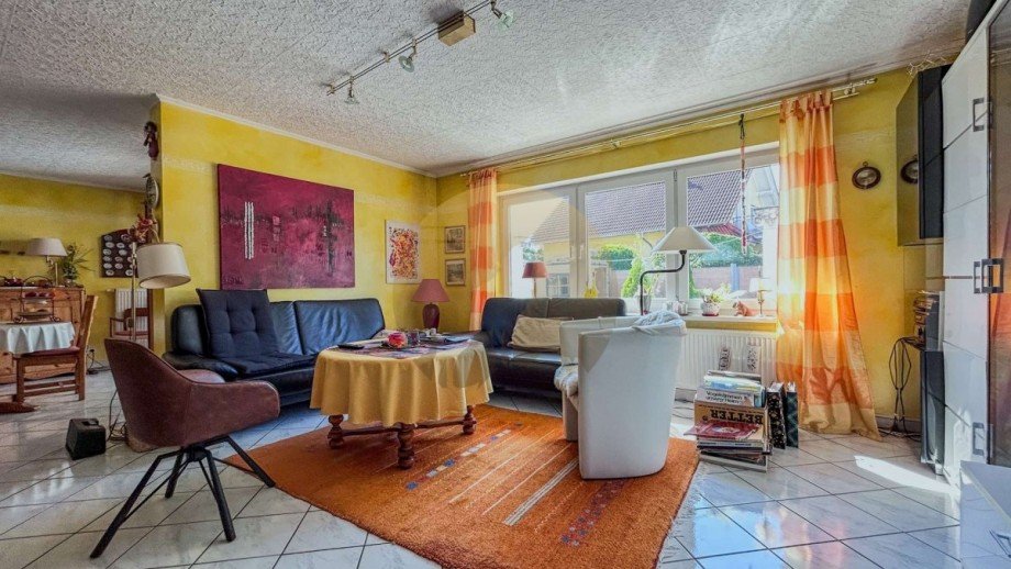 haus-rastatt-huegelsheim-wohnbereich-wolf-immobilien Reihenmittelhaus H�gelsheim