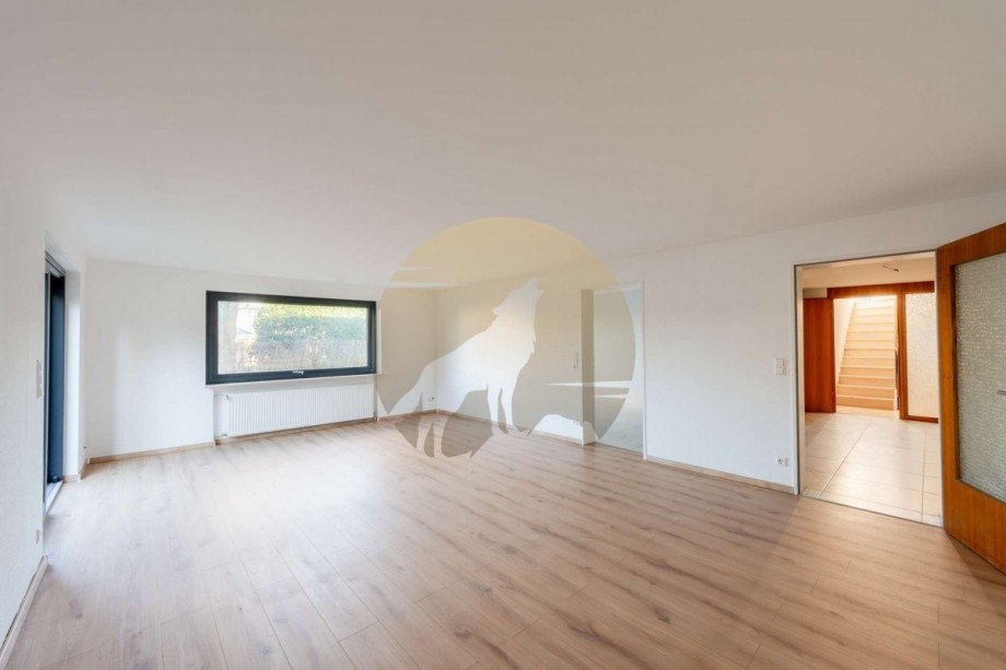 haus-kuppenheim-wohnzimmer-ug-wolf-immobilien Zweifamilienhaus Kuppenheim