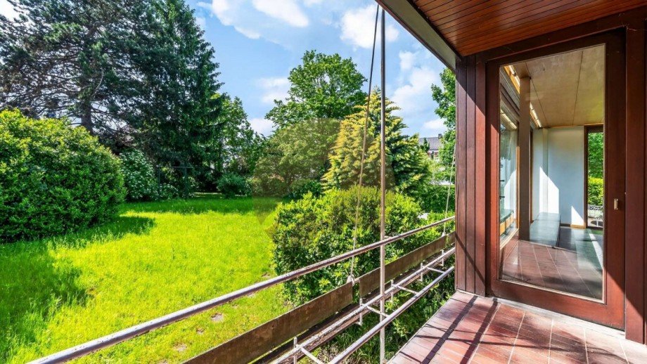 Balkon EG Mehrfamilienhaus Gaggenau