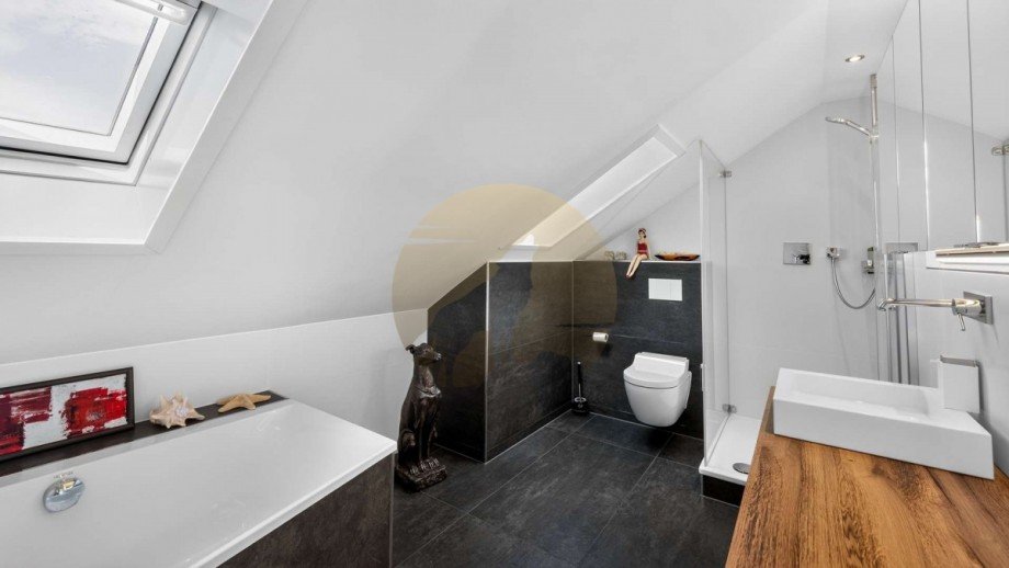 Badezimmer Dachgeschoss Zweifamilienhaus Rastatt