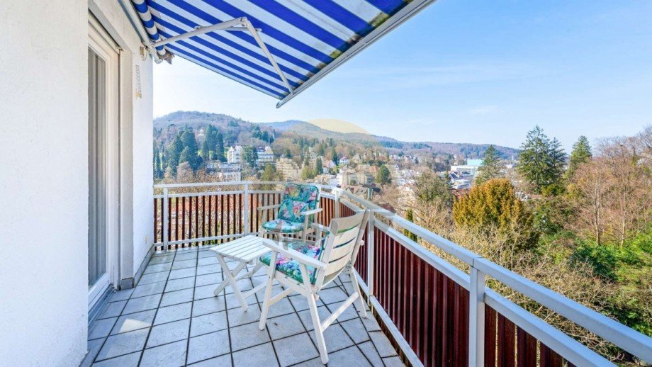 wohnung-baden-baden-balkon-wolf-immobilien Etagenwohnung Baden-Baden