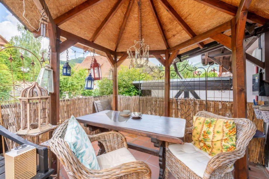 haus-restaurant-sasbachwalden-terrasse-wolf-immobilien Gastgewerbe Sasbachwalden